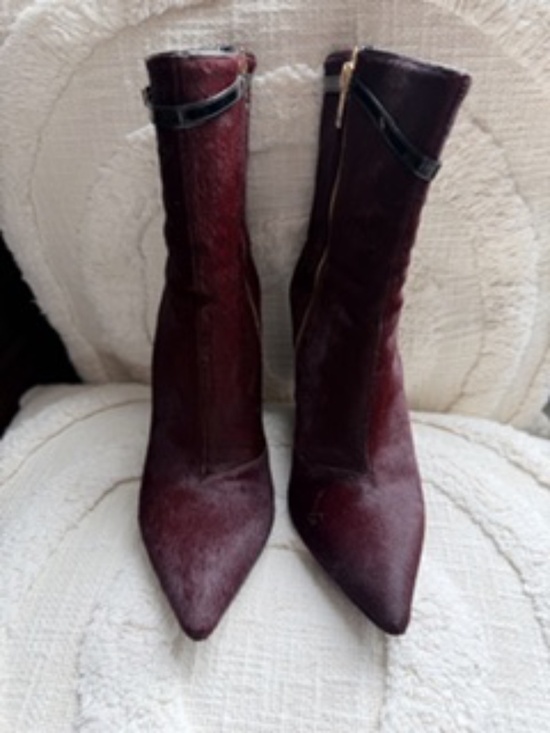 Burberry Shoes - BURBERRY size 39.5 wine heritage texture walsingham 105 wedge ankle boot
